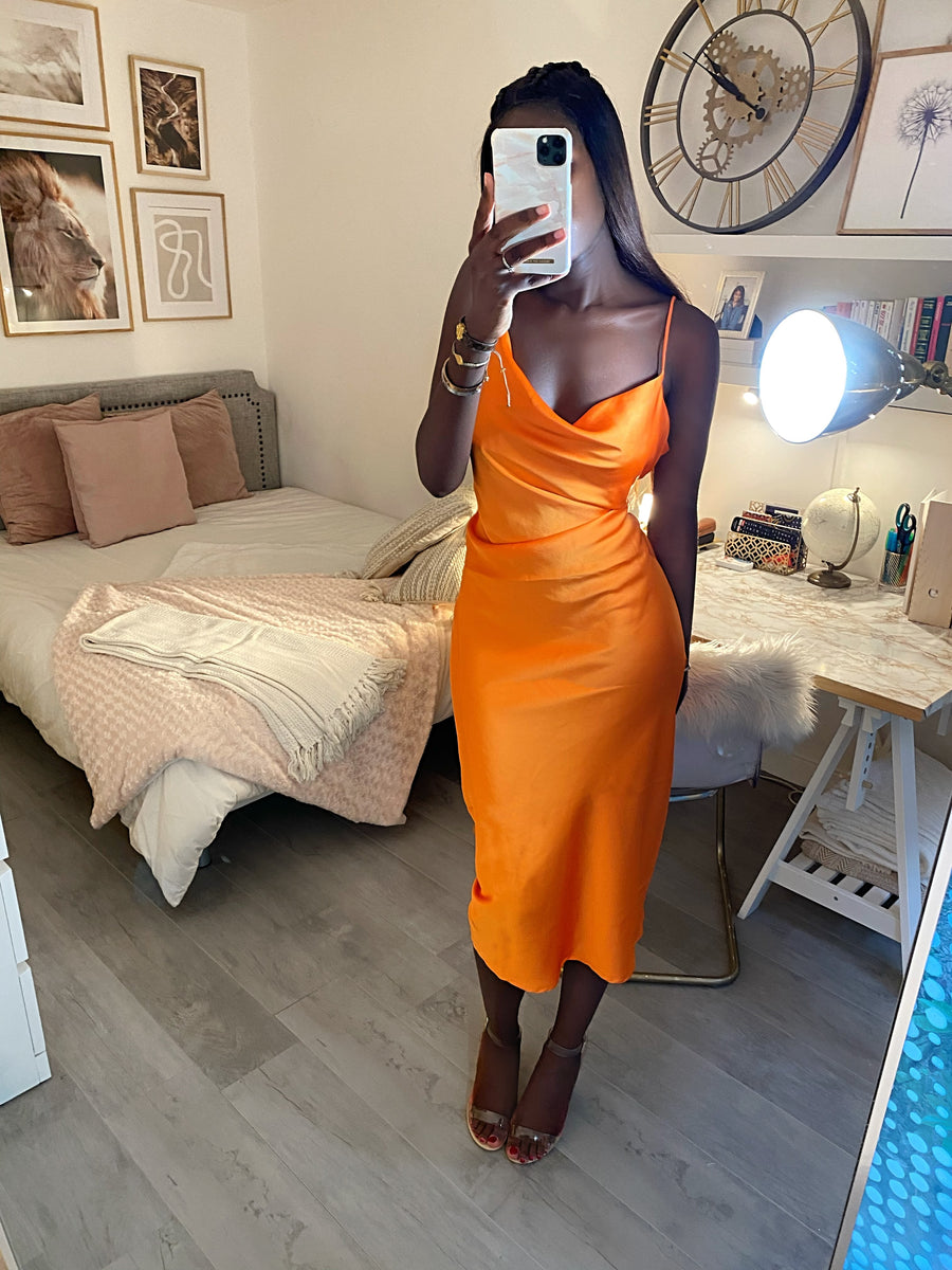Robe Longue Orange Question Look